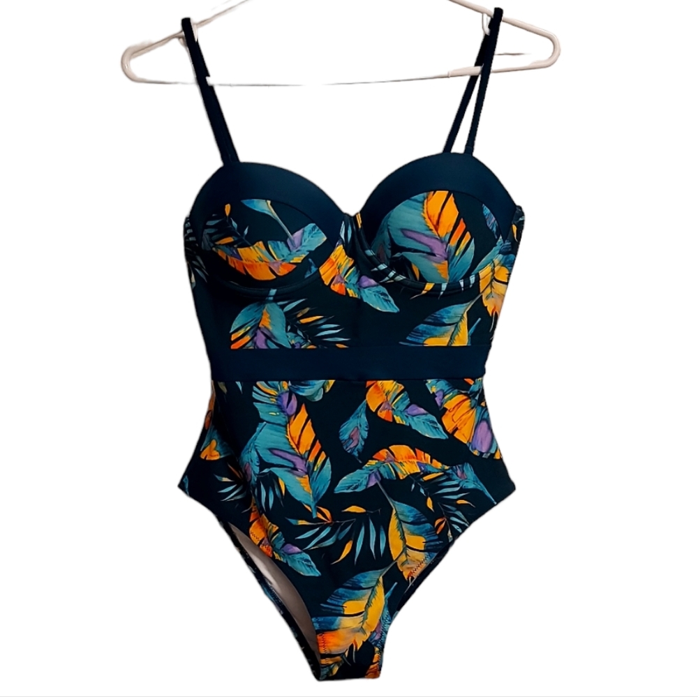 NWT CUPSHE ONE PIECE SWIMSUIT